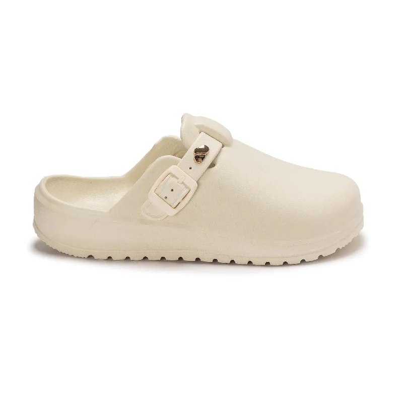 Comfy and stylish women's shoes for everyday casual wearBATA Floatz Women Slippers 510X089