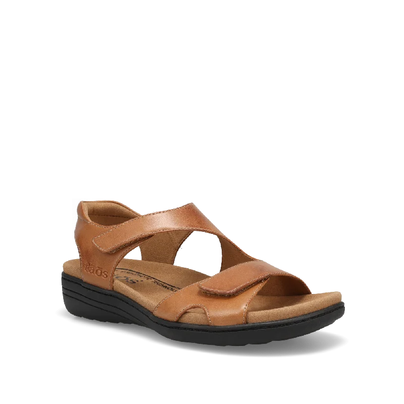 Fashion-forward and trendy women's shoe stylesSerene