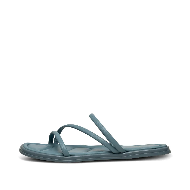 Chic and stylish women's shoes for cocktail partiesSelena strap sandal leather - Dusty Blue