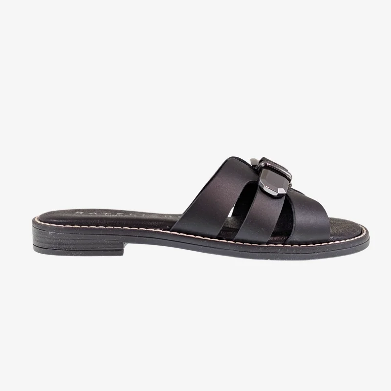 Vibrant and colorful women's shoe collectionsForsa