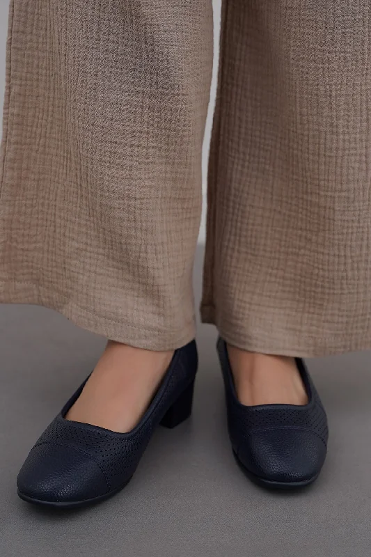 Comfy and casual women's shoes for the weekendMAMA WALKING HEELS