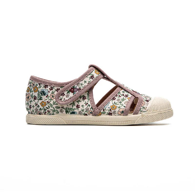 Luxurious and comfortable women's shoe options for special occasionsMarly Florals