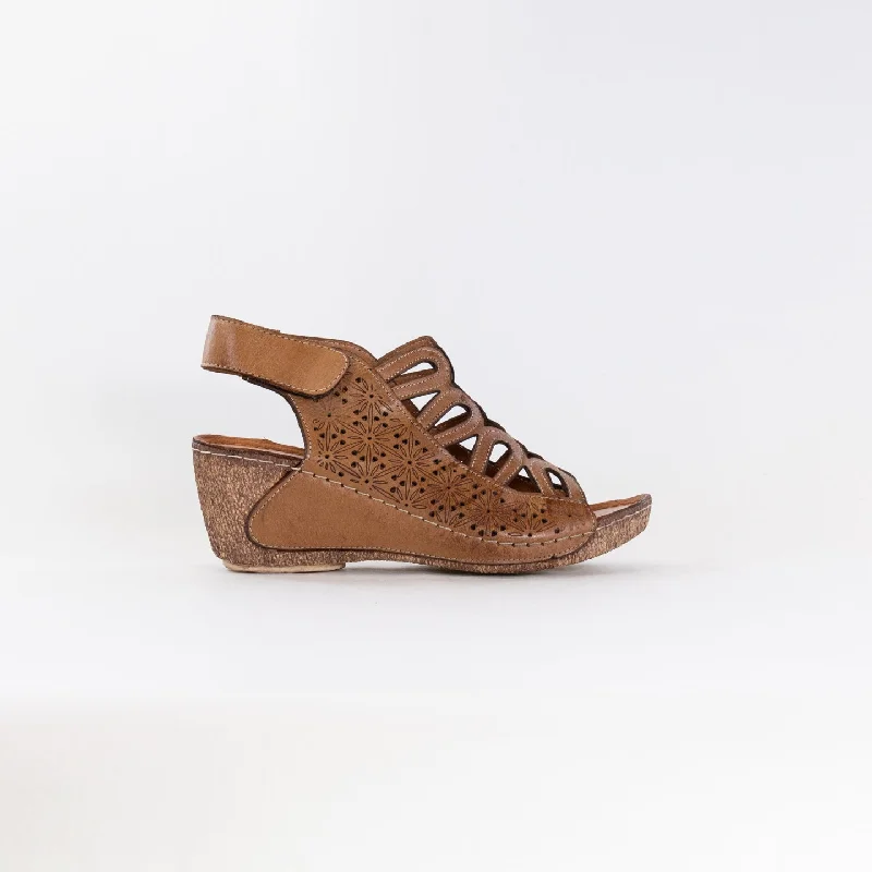 Elegant and classic women's shoes for bridal partiesSpring Step Inocencia (Women's) - Brown