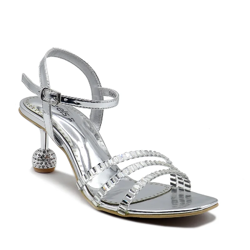 Chic and stylish women's shoes for fashion-conscious womenSilver Fancy Sandal 066715