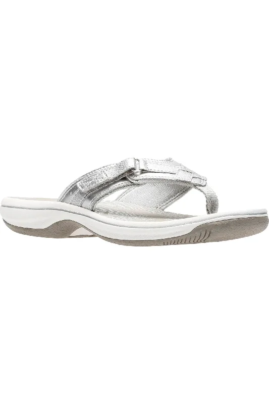 Stylish and supportive women's shoes for plantar fasciitisClarks Brinkley Sea Silver