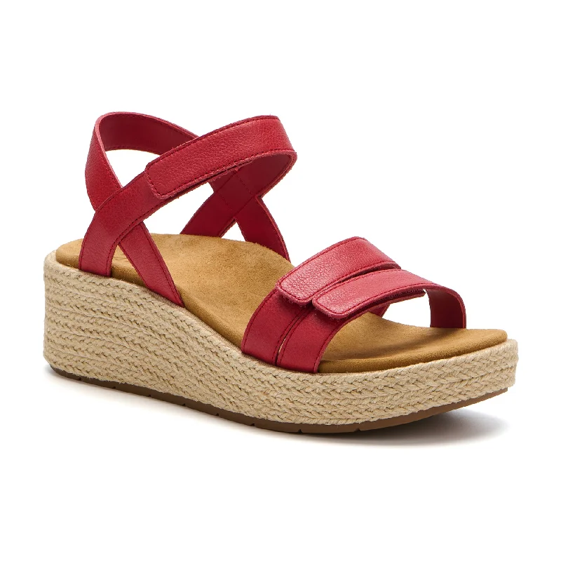 Durable and stylish women's shoes for outdoor activitiesSolstice Strap