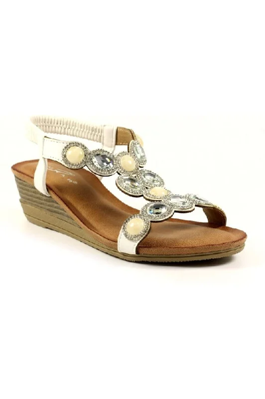 Durable and stylish women's shoes for active lifestylesLunar ladies sandal JLH464 Presley in White
