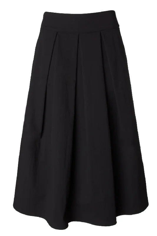 Women's Front Box Pleat Skirt In Black