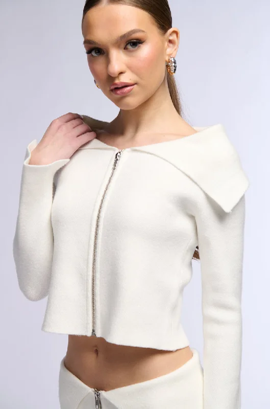 VIVI ZIP FRONT SWEATER IN WHITE