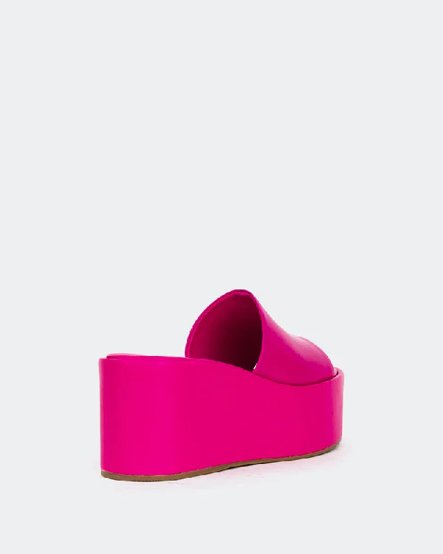 Cathedral, Fucshia Leather/Cuir Fucshia