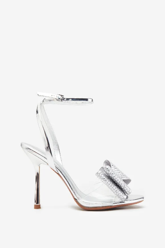 Colorful and vibrant women's shoe patternsBowing | Silver Metallic Heeled Sandals With Diamante Bows