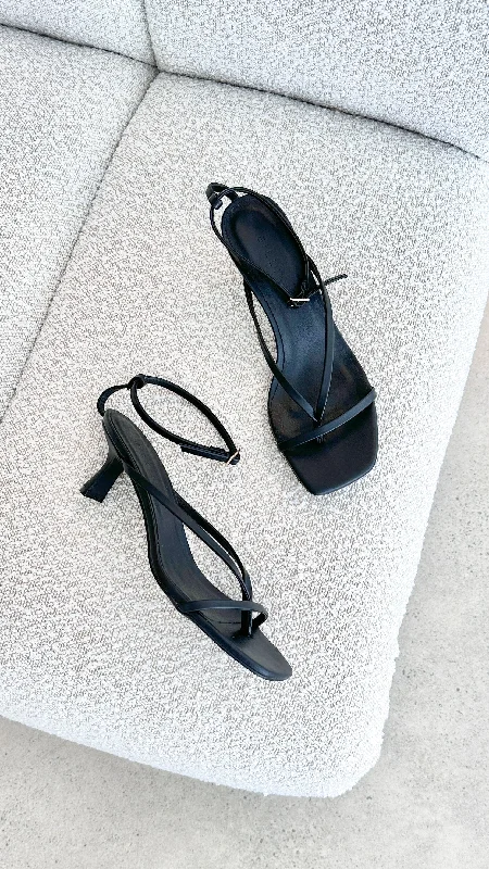 Chic and stylish women's shoes that complement every outfit and occasioCaspian Heel - Black