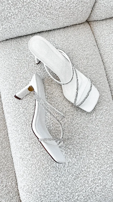 Elegant and sophisticated women's shoes for red carpet eventsFemi Heel - White Diamante