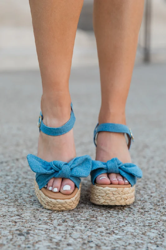Bold and striking women's shoe fashionsKacey Chambray Bow Woven Heel