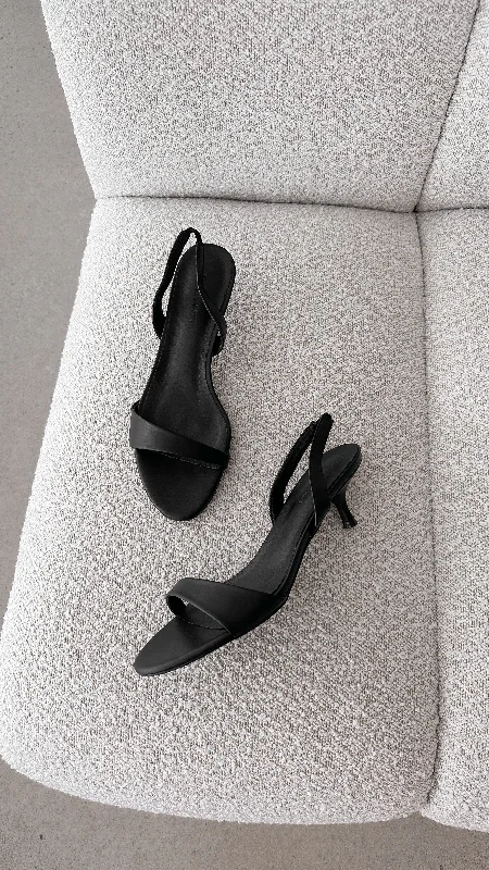 Versatile and adaptable women's shoes for every occasionKamori Heel - Black