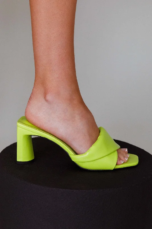 Elegant and sophisticated women's shoes for opera nightsTHERAPY Kardi Heel Citrus