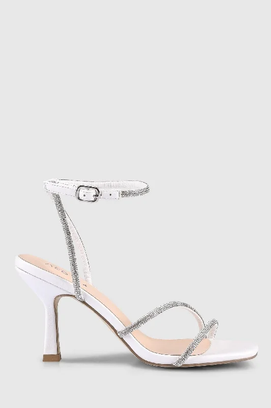 Durable and stylish women's shoes for outdoor activitiesVERALi Pepper Strappy Sandals Chalk