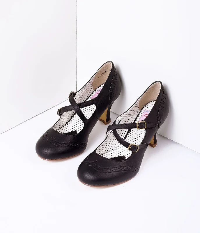 Elegant and refined women's shoe designsBlack Faux Leather Detailed Heel