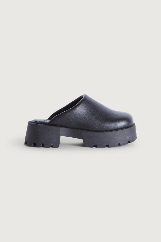 Luxurious and opulent women's shoe optionsCLOG MULE