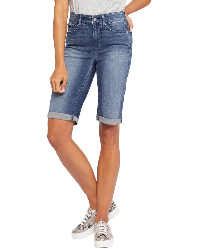 Flattering and figure-hugging women's footwearNYDJ Petite Briella Short Landslide Jean