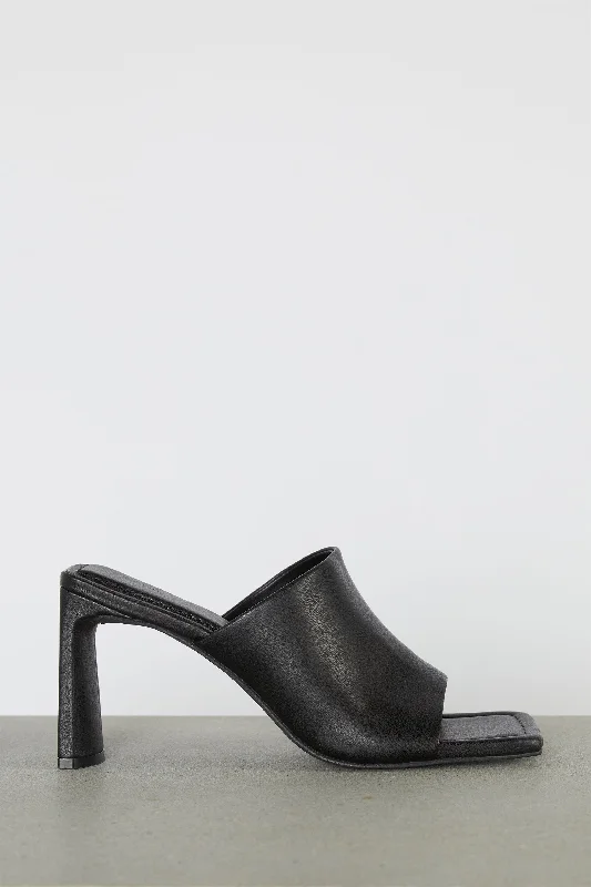 Elegantly crafted women's shoesPEEP TOE MULE