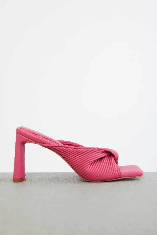 Stylish and affordable women's shoesRIBBED TWIST HEELS