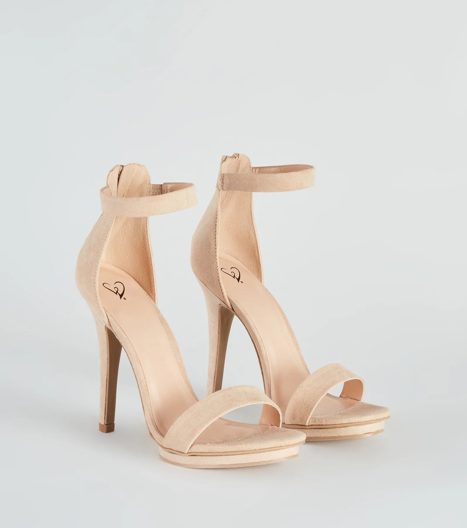 Chic and stylish women's shoes for graduation ceremoniesFab Faux Suede Island Heels