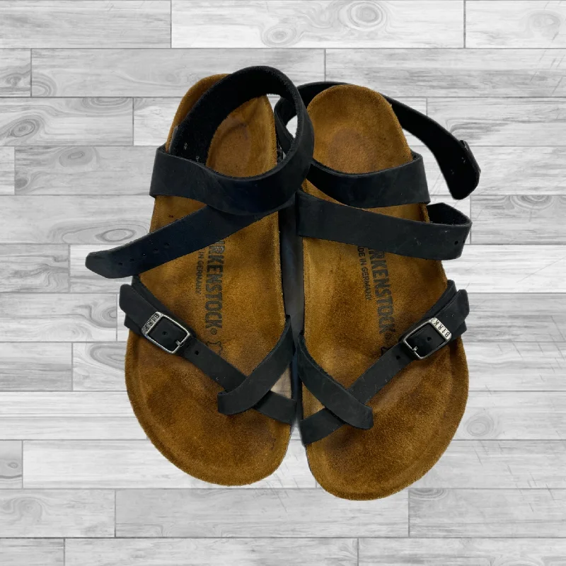 Elegant and sophisticated women's shoes for dinner datesSandals Heels Block By Birkenstock In Black, Size: 6
