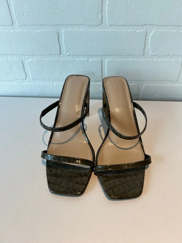 Elegantly stylish women's shoesSandals Heels Block By Cmc In Green, Size: 9