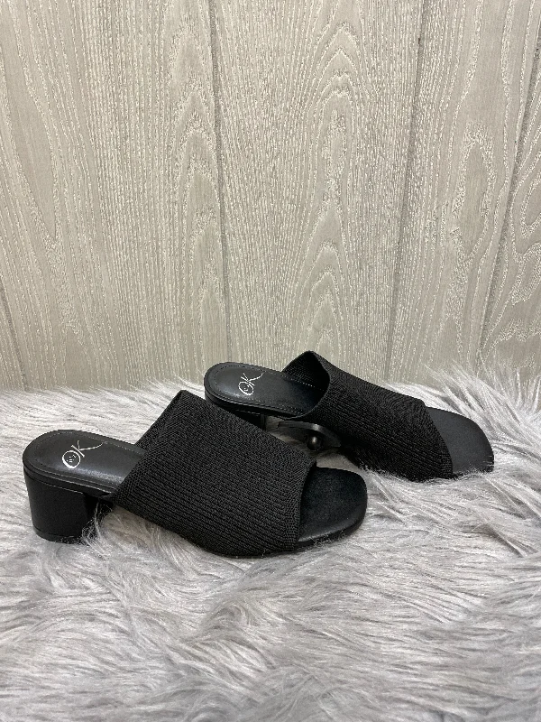 Chic and stylish women's shoes for graduation ceremoniesSandals Heels Block By Cme In Black, Size: 7