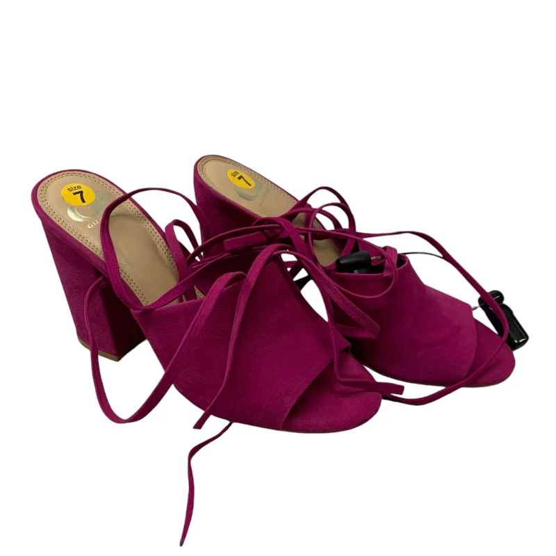 Stylish and supportive women's shoes for plantar fasciitisSandals Heels Block By Gianni Bini In Purple, Size: 7