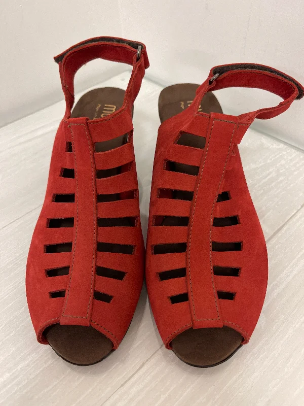 Chic and stylish women's shoes for fashion weekSandals Heels Block By Munro In Red, Size: 8.5