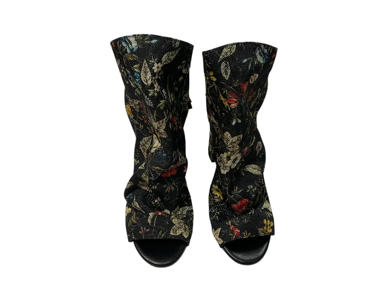 Stylish and elegant women's shoes for weddingsSandals Heels Block By Nordstrom In Floral, Size: 7