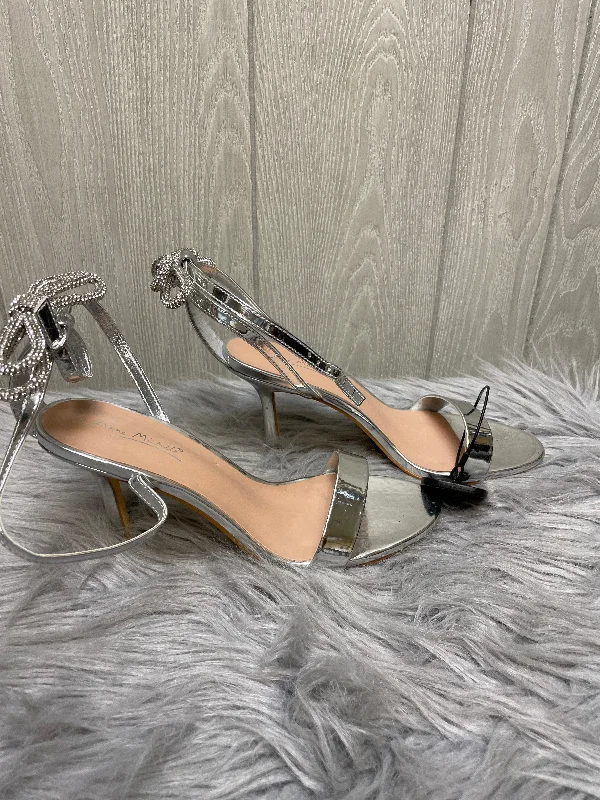 Versatile and stylish women's shoes for everyday chicSandals Heels Stiletto By Anne Michelle In Silver, Size: 7.5