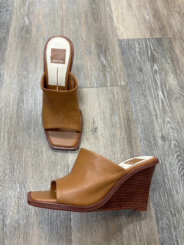 Comfortable yet fashionable women's shoesSandals Heels Wedge By Dolce Vita In Brown, Size: 6