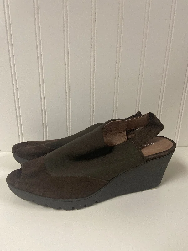 Elegant and classic women's shoes for bridal partiesSandals Heels Wedge By Donald Pliner In Brown, Size: 9