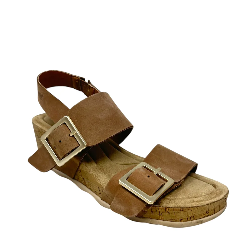 Luxurious and opulent women's shoe optionsSandals Heels Wedge By Earth In Brown, Size: 7