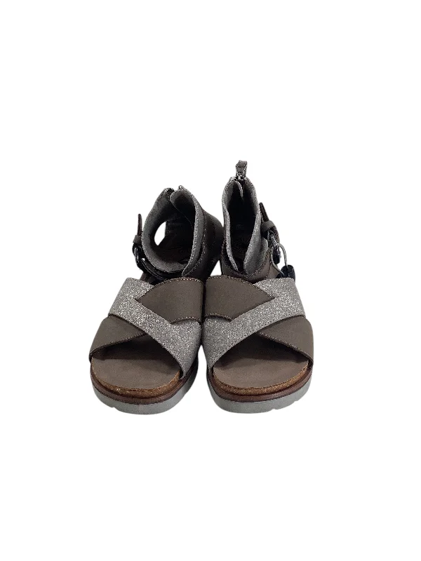 Elegant and sophisticated women's shoes for red carpet eventsSandals Heels Wedge By Otbt In Grey, Size: 7.5