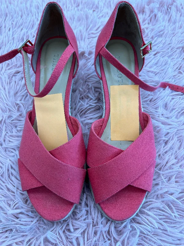 Luxurious and opulent women's shoe optionsSandals Heels Wedge By Talbots In Pink, Size: 8