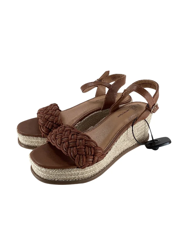 Durable and reliable women's shoesSandals Heels Wedge By Time And Tru In Brown, Size: 7.5