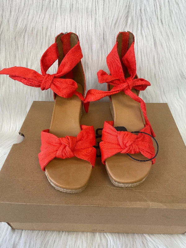 Classic and timeless women's footwear choicesSandals Heels Wedge By Ugg In Orange & Tan, Size: 7