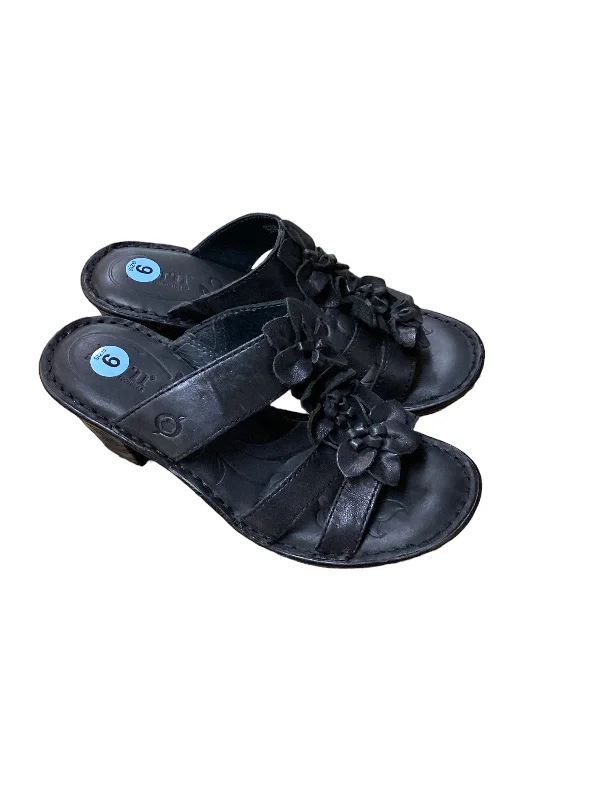 Chic and stylish women's shoes for garden partiesSandals Heels Block By Born  Size: 6