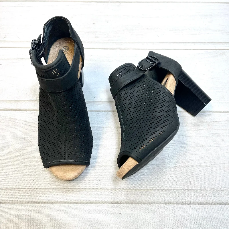 Comfy and stylish women's shoes for flat feetSandals Heels Block By Giani Bernini  Size: 5.5