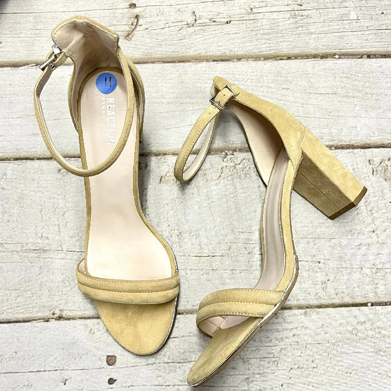 Sleek and modern women's footwear optionsSandals Heels Block By Kenneth Cole Reaction  Size: 11