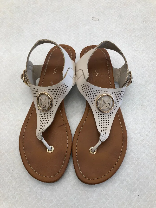 Stylish and comfortable women's shoes for long flightsSandals Heels Block By Nautica  Size: 8
