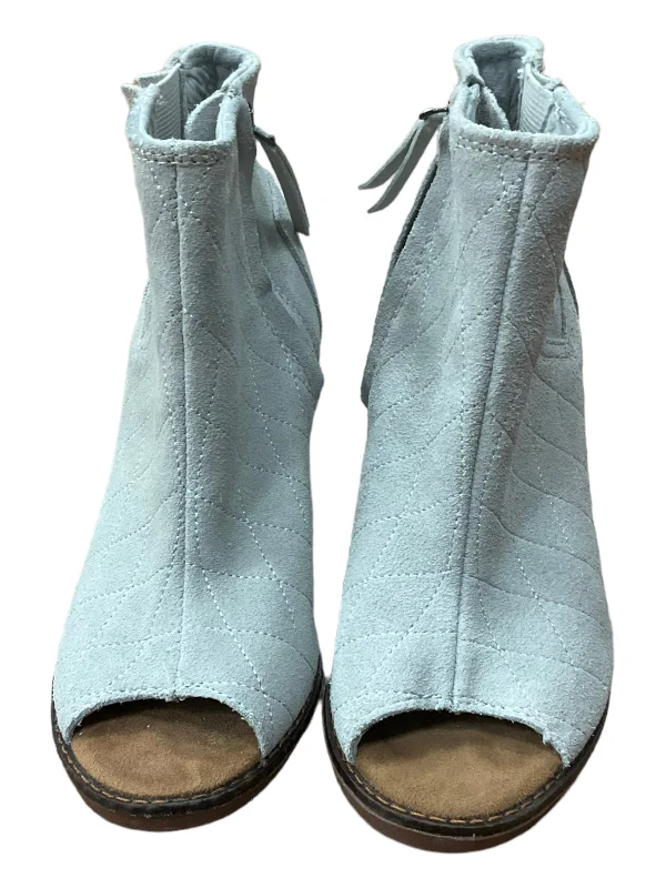 Elegant and sophisticated women's shoes for red carpet eventsSandals Heels Block By Toms  Size: 5