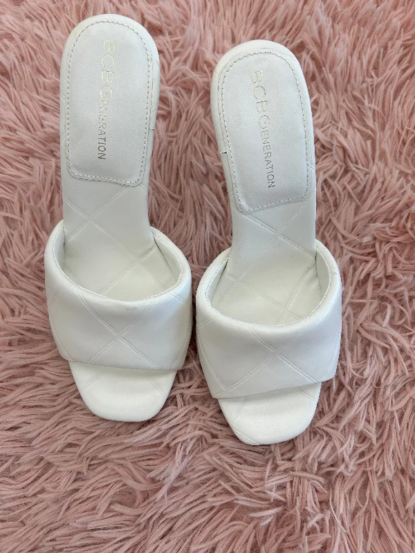 Flattering and stylish women's shoes for petite feetSandals Heels Stiletto By Bcbg In White, Size: 6.5