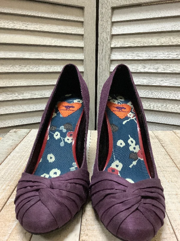 Flattering and stylish women's shoes for wide feetSandals Heels Stiletto By Rocket Dogs  Size: 11