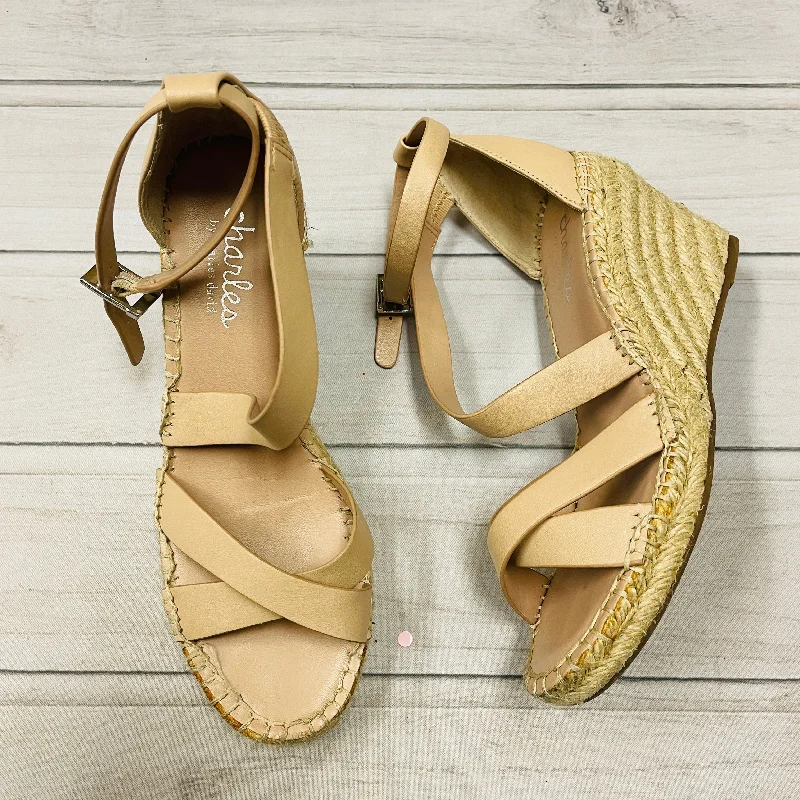 Versatile and elegant women's shoes for any outfitSandals Heels Wedge By Charles By Charles David  Size: 6
