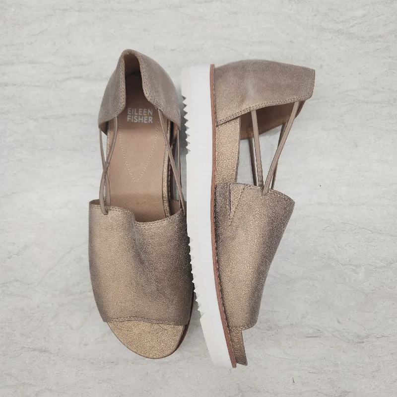 Chic and versatile women's footwearSandals Heels Wedge By Eileen Fisher In Gold, Size: 9